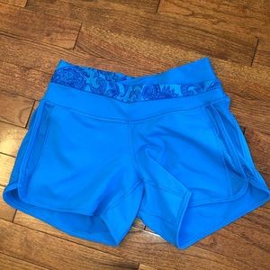 Lululemon yoga running short